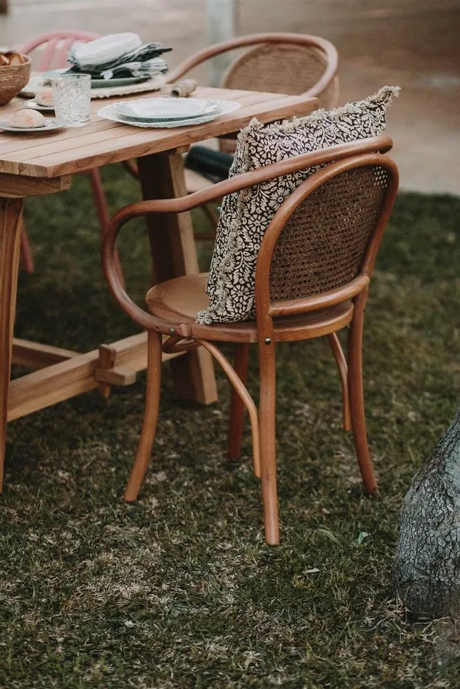 Desmond chair