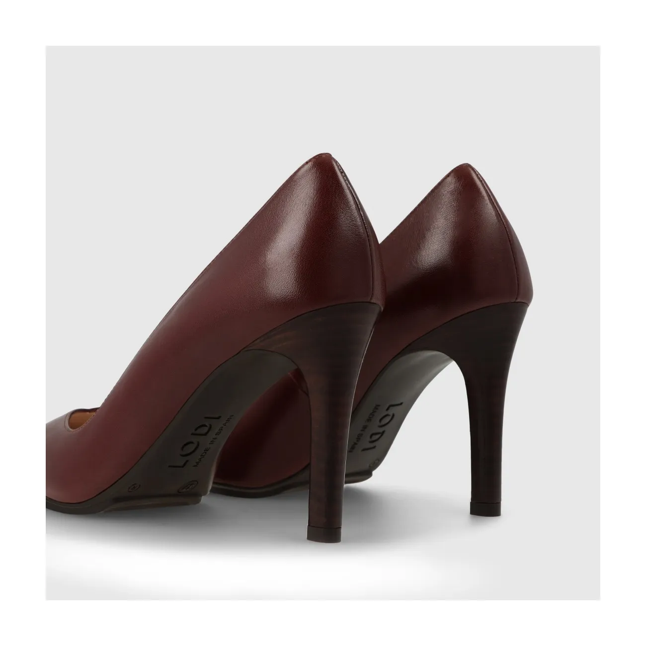 Brown leather women's pumps | LODI Women's shoes online.