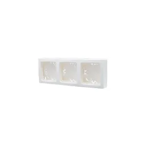 LEGRAND 086093 - Cadre saillie 3 postes Oteo blanc